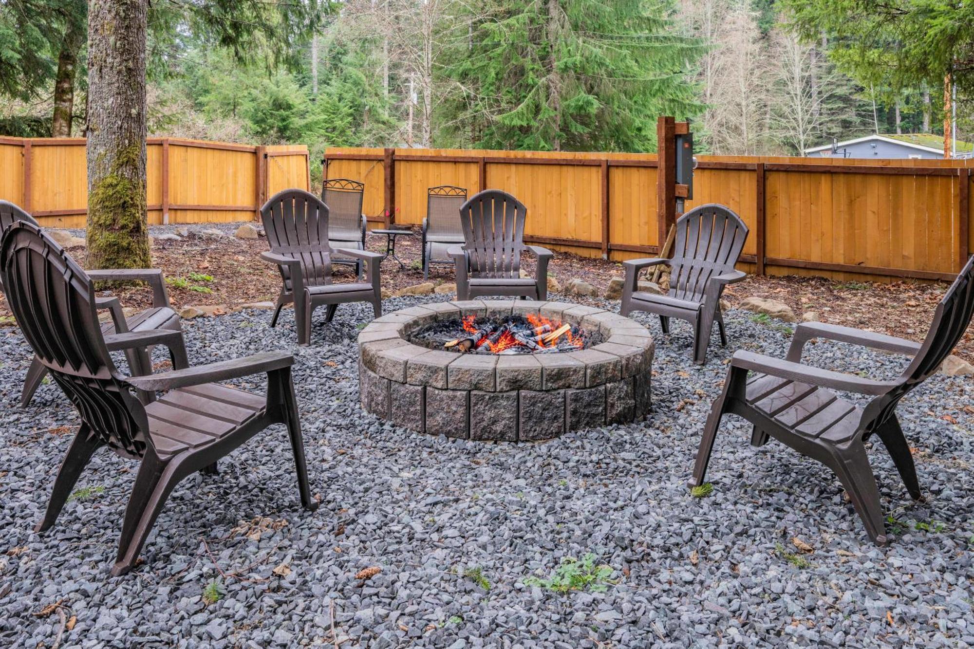 Mt. Rainier Cabin W/Hot Tub Ashford Buitenkant foto
